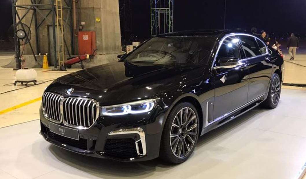 BMW Seri 7
